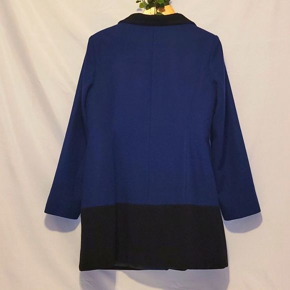 Coldwater Creek. Wool Blend Coat. Blue with Black Trim. Size (L) 14. Like New! - Picture 4 of 7
